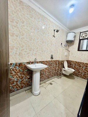 Team Area in 2 BHK Builder Floor at Chattarpur – for Rent