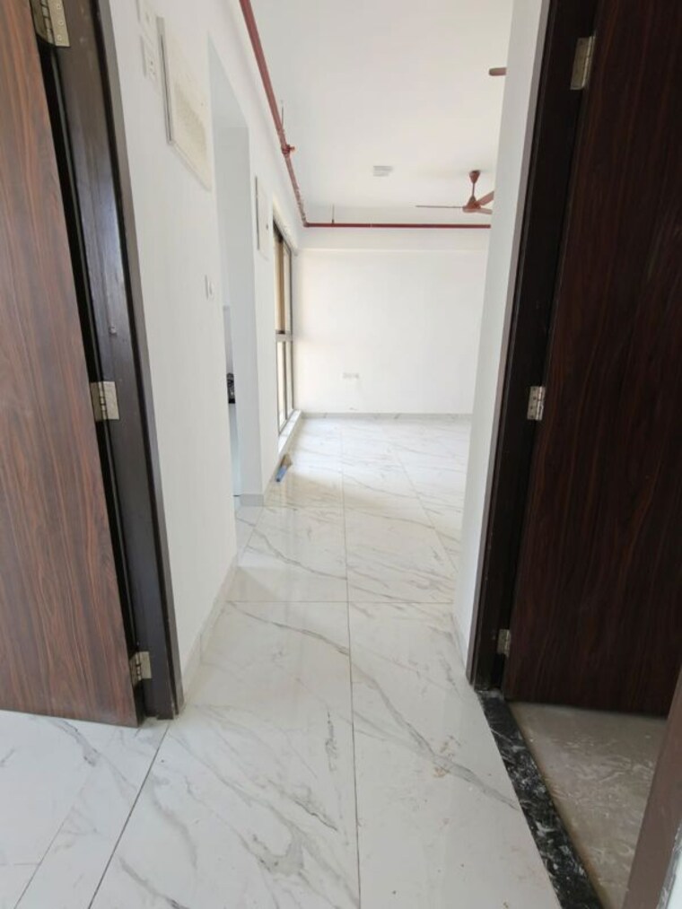 Bathroom, raymond-realty-phase-ii 2 Bedroom 640 Sq.Ft. Apartment In Pokhran Road No Two Thane 10418465
