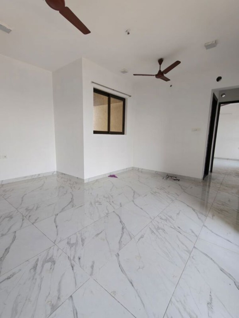 Room, raymond-realty-phase-ii 2 Bedroom 640 Sq.Ft. Apartment In Pokhran Road No Two Thane 10418465