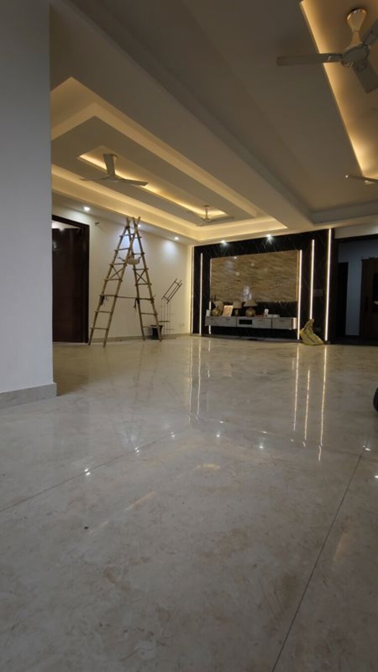 Room, saket 3 Bedroom 1800 Sq.Ft. Builder Floor In Saket Delhi 10418508