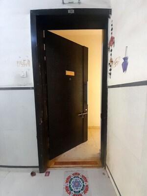Furnished Amenities in 3 BHK Apartment at Ashar Sapphire, Kapur Bawdi – for Rent
