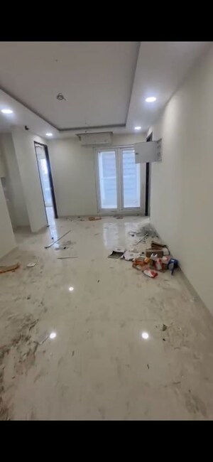 Room in 3 BHK Apartment at Raghav Paradise, Borivali East – for Rent