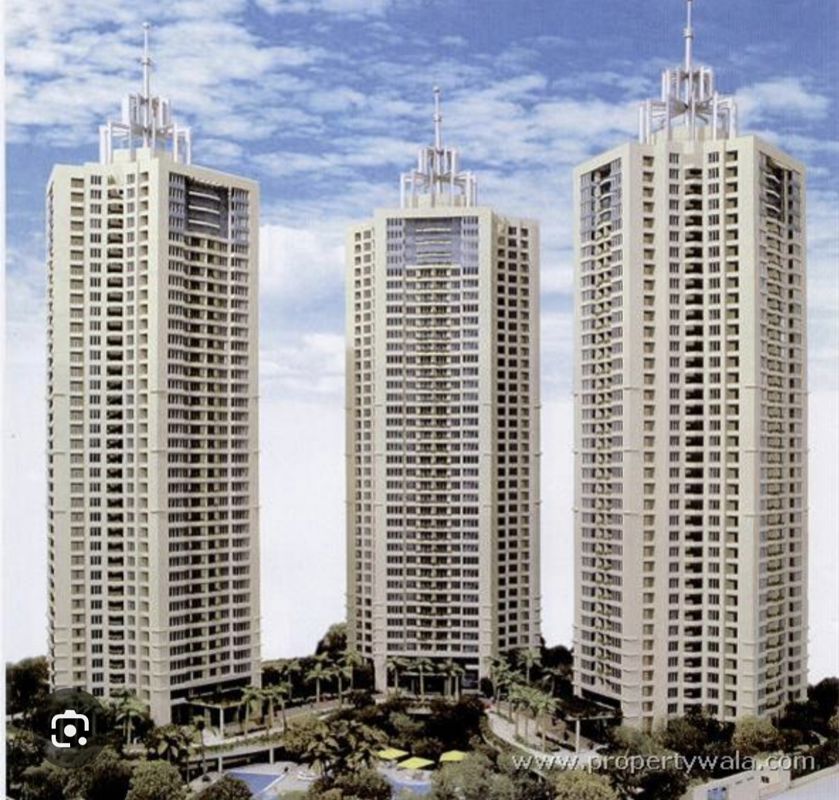 2.5 BHK + Store Room Apartment For Sale in Oberoi Realty Woods