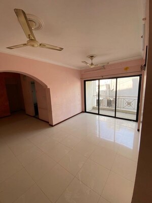 Room in 2 BHK Apartment at Vastrapur – for Rent