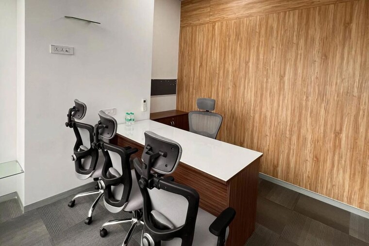 Team Area, lodha-supremus-worli Commercial Office Space 1600 Sq.Ft. In Worli Mumbai 10418541