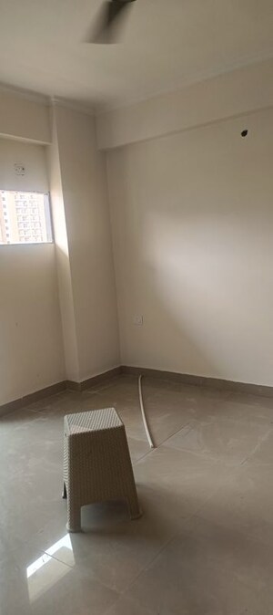 Room in 3 BHK Apartment at Gardenia Gateway, Sector 75 – for Rent