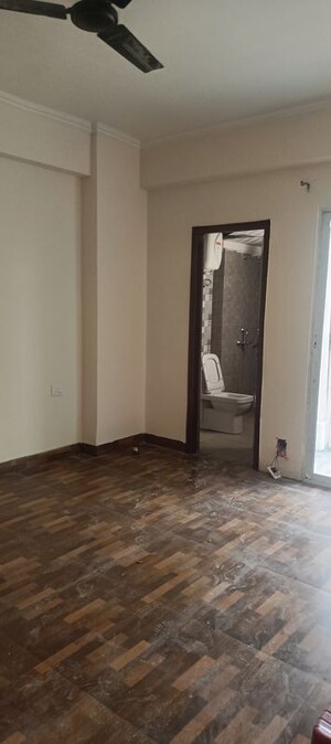 Room in 3 BHK Apartment at Gardenia Gateway, Sector 75 – for Rent