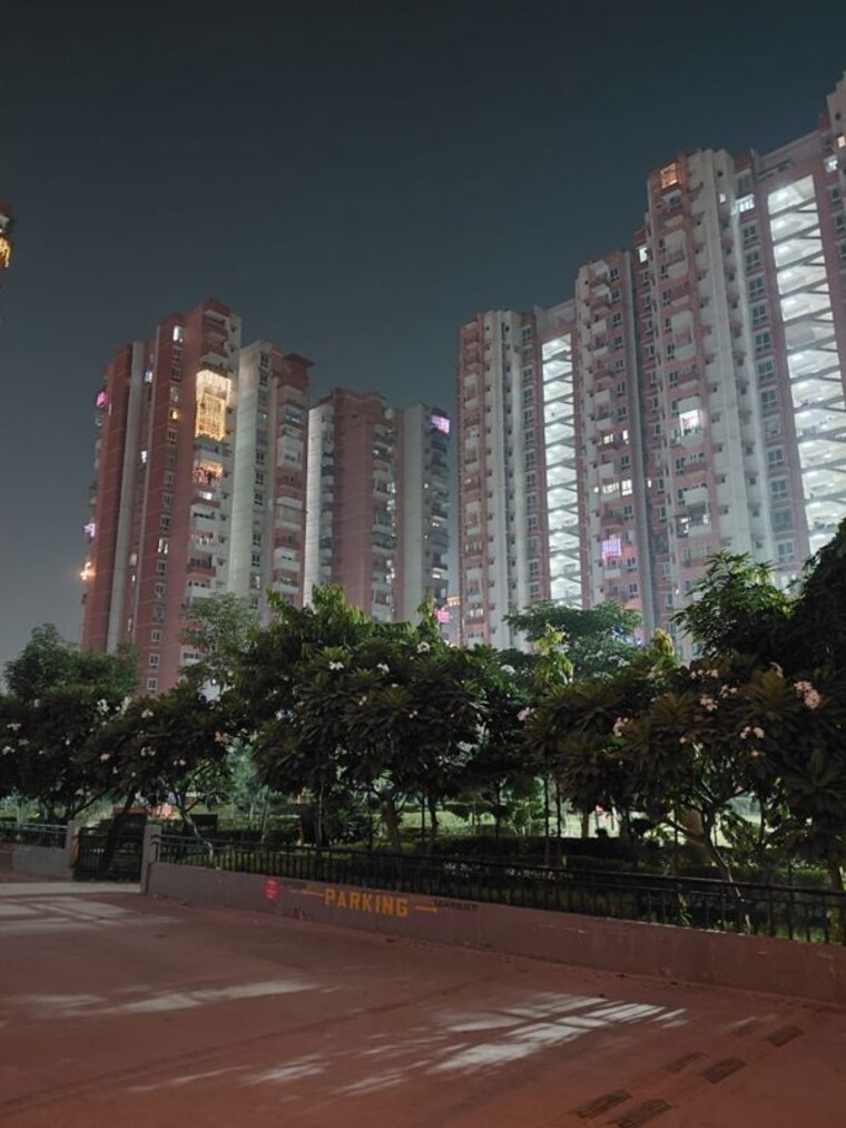 Exterior View, siddharth vihar 2.5 Bedroom 1350 Sq.Ft. Apartment In Siddharth Vihar Ghaziabad 10412974
