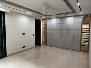 Room in 4 BHK Builder Floor at Greater Kailash I – for Sale