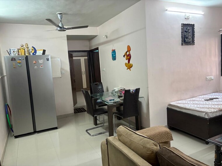 Living Room, thaltej 2 Bedroom 1200 Sq.Ft. Apartment In Thaltej Ahmedabad 10418596