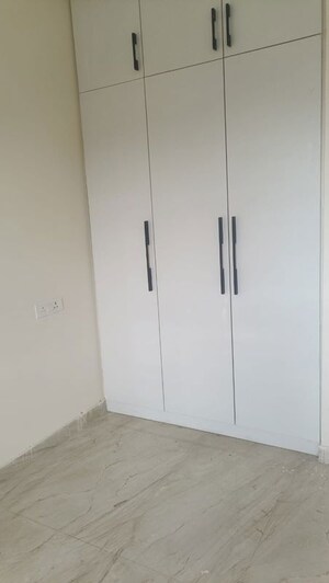 Room in 2 BHK Independent House at Shri Ram City 1, Bisrakh Jalalpur – for Rent