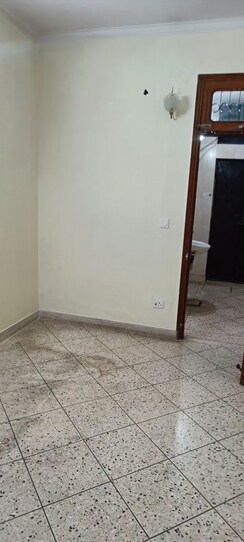 1 BHK Builder Floor For Rent in Rohini Sector 7