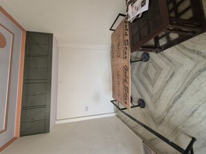 Bathroom in 1.5 BHK Builder Floor at Mayur Vihar – for Rent