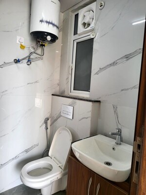 Bathroom in 3.5 BHK Builder Floor at M3M Soulitude, Sector 89 – for Rent