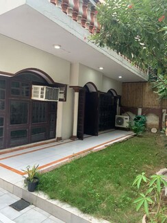 3.5 BHK + Extra Room,Store Room Builder Floor For Rent in DLF Phase I