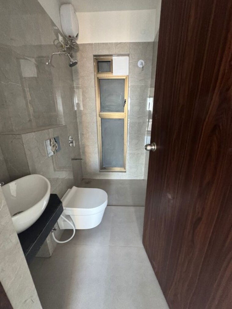 Bathroom, raymond-realty-phase-ii 2 Bedroom 670 Sq.Ft. Apartment In Pokhran Road No Two Thane 10418662
