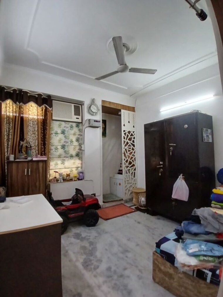 Living Room, spring field colony 3 Bedroom 1250 Sq.Ft. Builder Floor In Spring Field Colony Faridabad 10418656