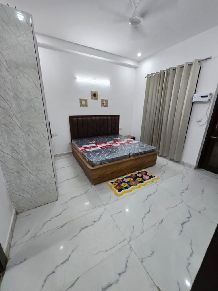 Bedroom, sector 52 2 Bedroom 1325 Sq.Ft. Builder Floor In Sector 52 Gurgaon 10418667