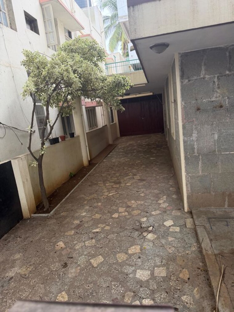 Balcony, btm layout 1 Commercial Office Space 2400 Sq.Ft. In Btm Layout 1 Bangalore 10418669