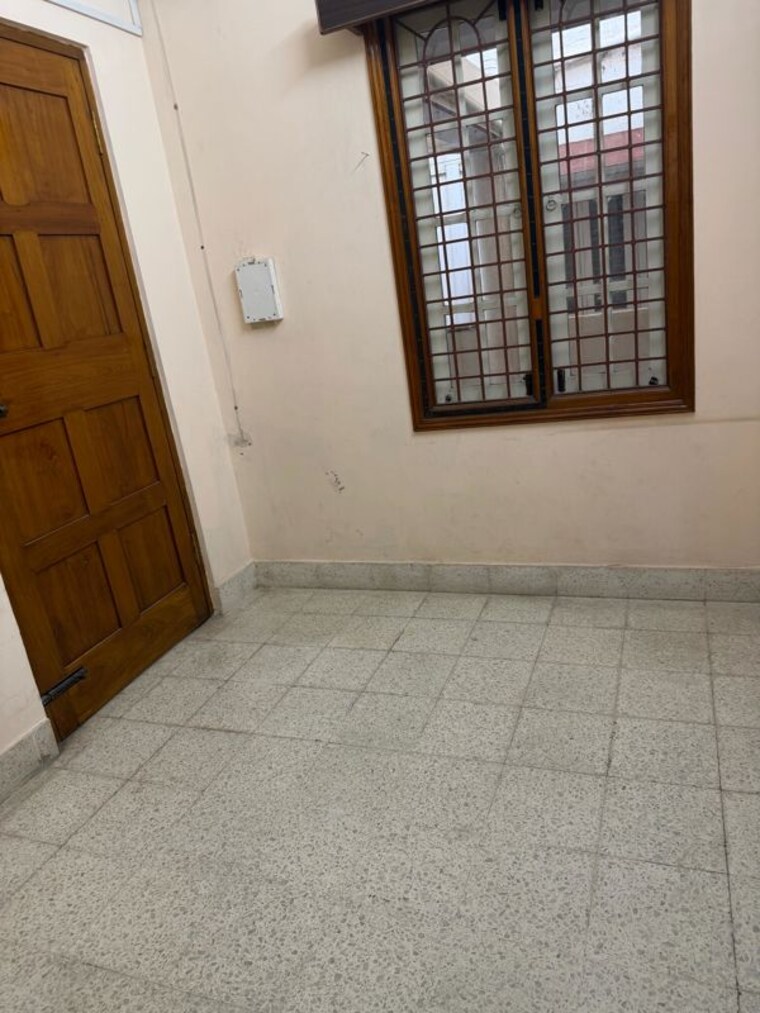 Room, btm layout 1 Commercial Office Space 2400 Sq.Ft. In Btm Layout 1 Bangalore 10418669