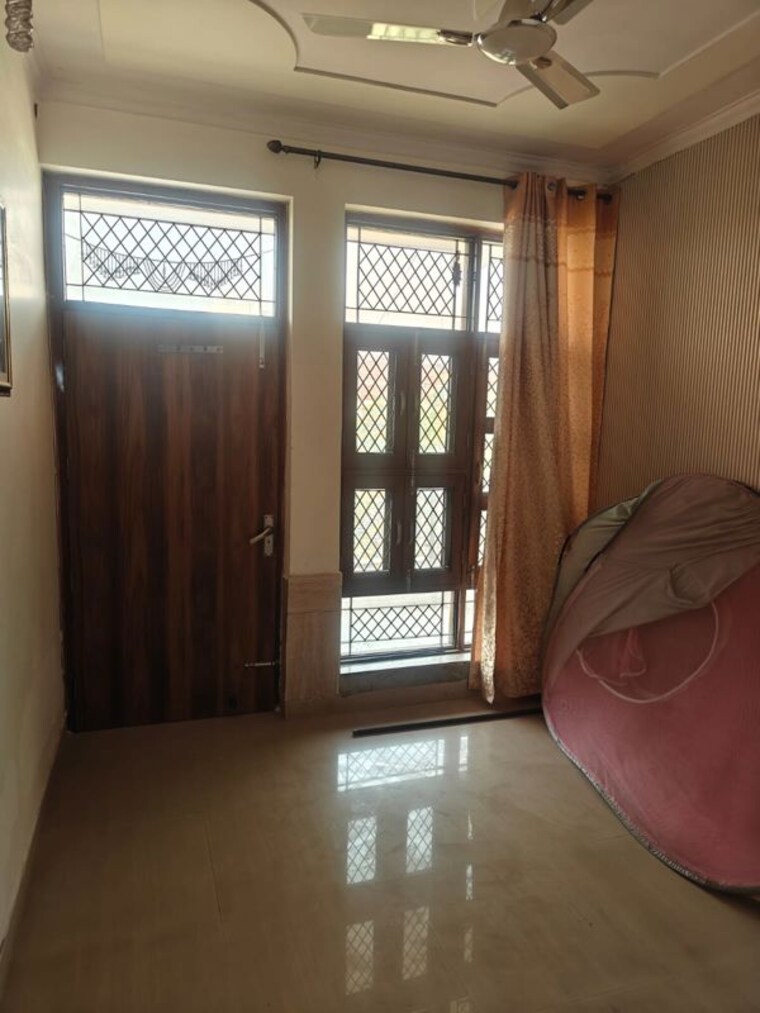 Bedroom, spring field colony 3 Bedroom 1200 Sq.Ft. Builder Floor In Spring Field Colony Faridabad 10418675