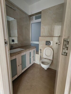 Bathroom in 4 BHK Apartment at Wadhwa Pristine, Matunga West – for Sale