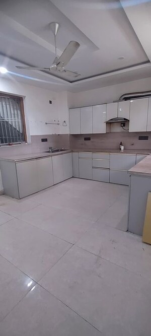 Kitchen in 3 BHK Builder Floor at Sector 85 – for Rent