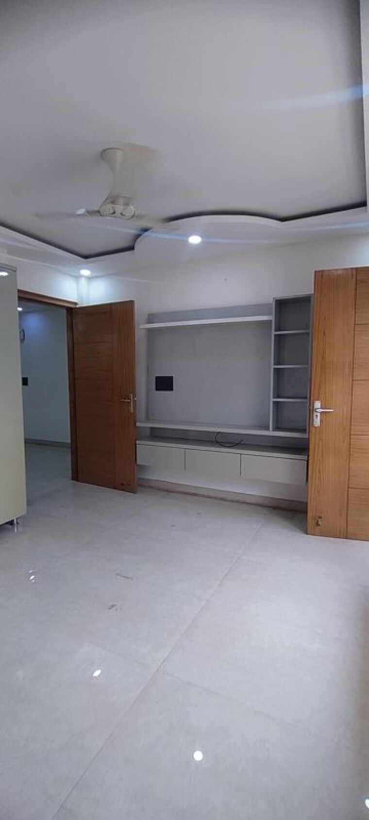 Room, sector 85 3 Bedroom 260 Sq.Yd. Builder Floor In Sector 85 Faridabad 10418687