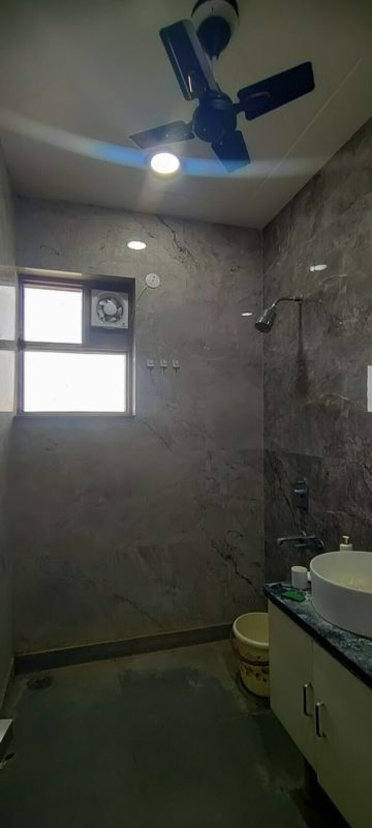 Bathroom, sector 37 4 Bedroom 275 Sq.Yd. Builder Floor In Sector 37 Faridabad 10418692
