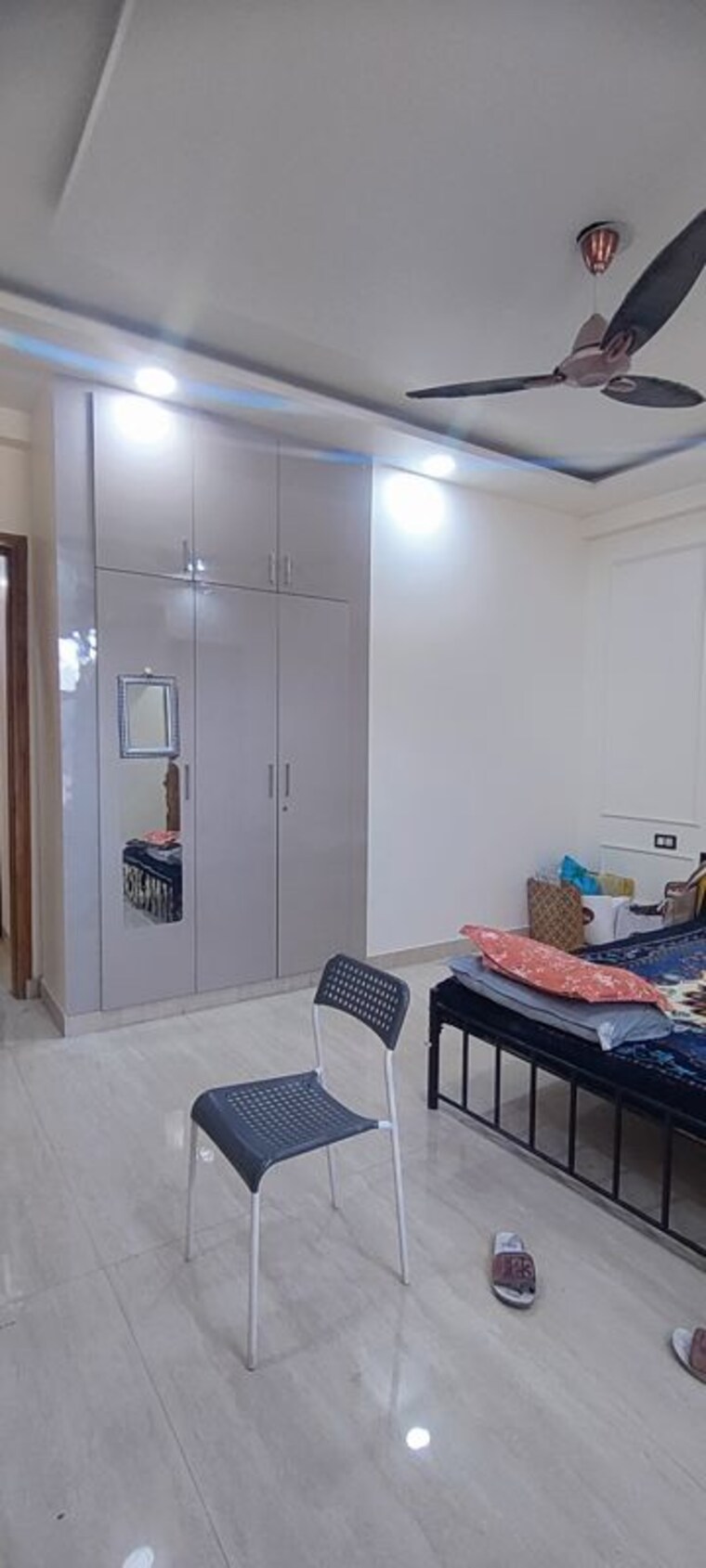 Living Room, sector 37 4 Bedroom 275 Sq.Yd. Builder Floor In Sector 37 Faridabad 10418692