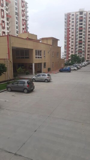 Parking in 2 BHK Apartment at UPAEVP Mandakini Enclave, Raebareli Road – for Sale