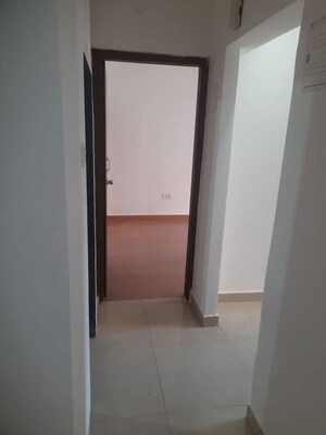 Room in 1 BHK Apartment at DB Orchid Ozone, Dahisar East – for Rent