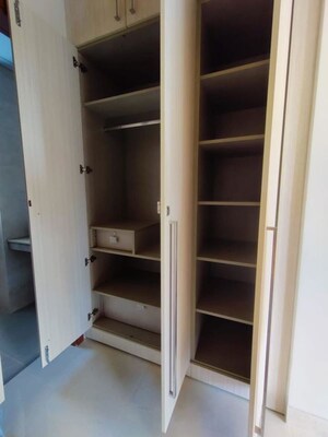 Bathroom in 3 BHK Villa at Central Park Flower Valley Aqua Front Towers, Sohna Sector 33 – for Rent