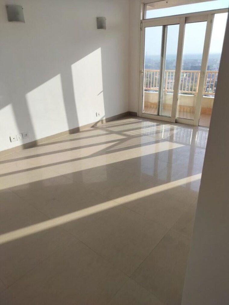 Balcony, jaypee-greens-pavilion-court 3 Bedroom 1856 Sq.Ft. Apartment In Sector 128 Noida 10418718