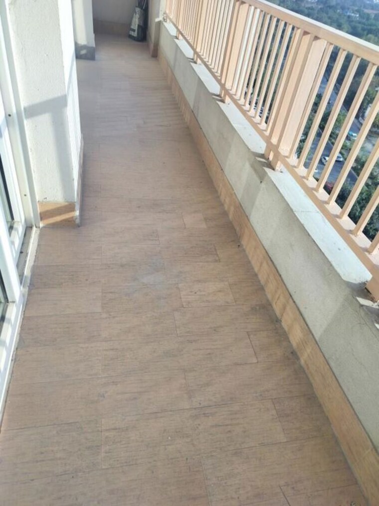 Balcony, jaypee-greens-pavilion-court 3 Bedroom 1856 Sq.Ft. Apartment In Sector 128 Noida 10418718