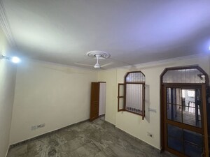 1 BHK Builder Floor For Rent in Pandav Nagar