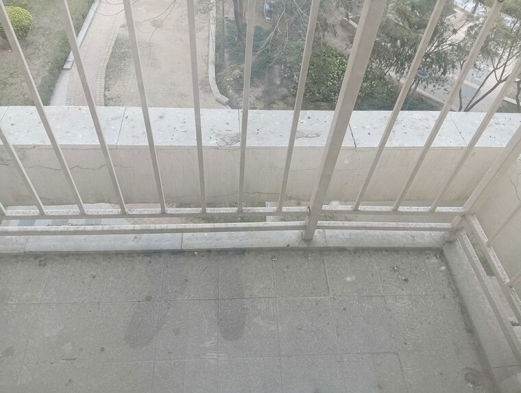 Balcony, jaypee-greens-pavilion-court 3 Bedroom 1820 Sq.Ft. Apartment In Sector 128 Noida 10418730