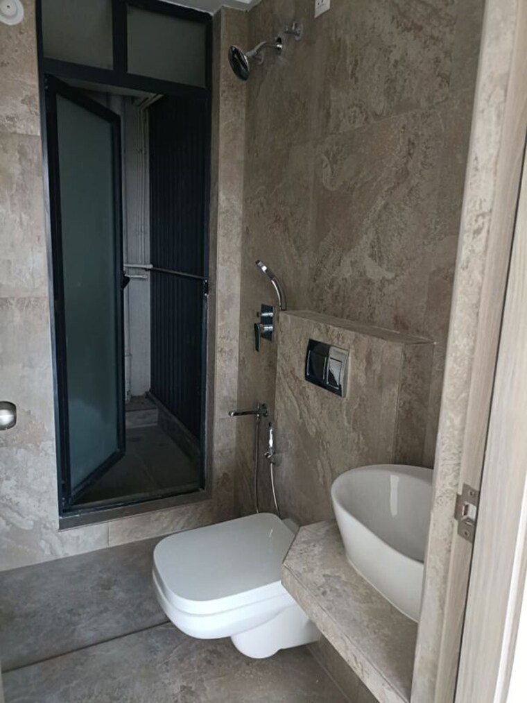 Bathroom, prescon-midtown-bay 1 Bedroom 350 Sq.Ft. Apartment In Mahim West Mumbai 10418737