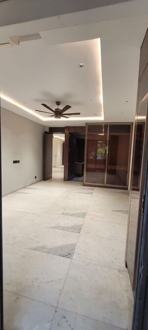Room in 4 BHK Builder Floor at Greater Kailash – for Sale