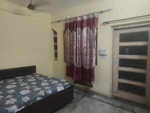 1 BHK Builder Floor For Rent in Sector 23a