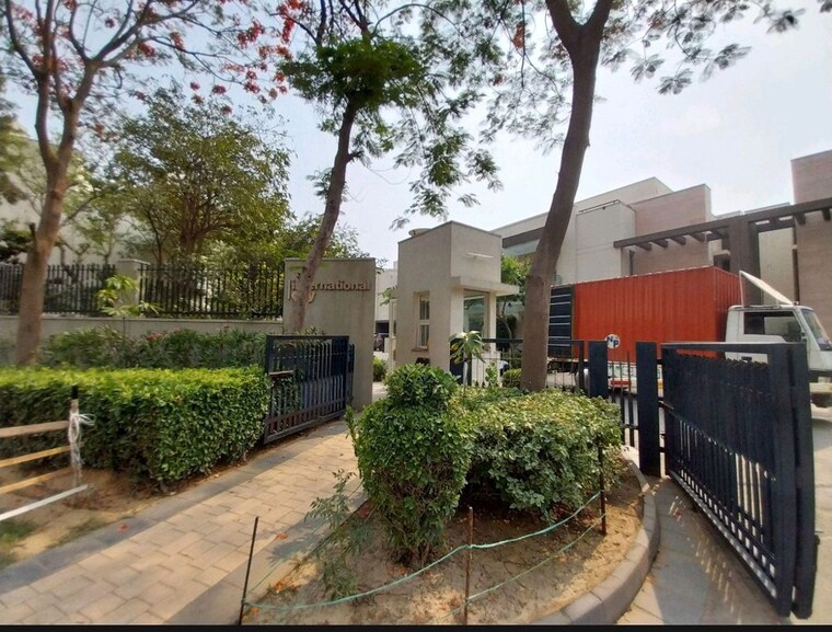 Exterior View, sobha-international-city-presidential-villa 5 Bedroom 750 Sq.Yd. Villa In Sector 109 Gurgaon 10418784