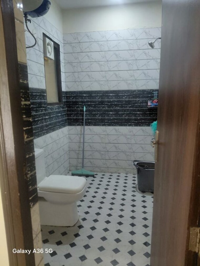 Bathroom, suncity-township-gurgaon 1 RK 398 Sq.Ft. Builder Floor In Sector 54 Gurgaon 10418787