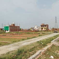 Plot For Sale in Parao