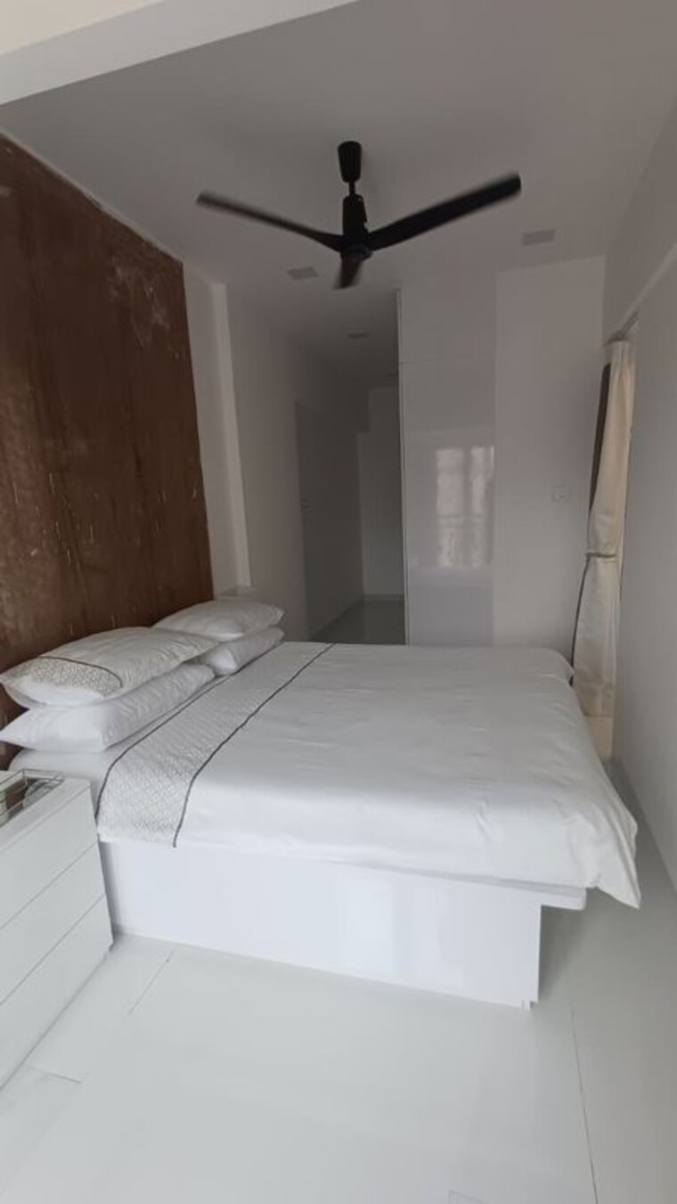 Bathroom, k-raheja-raheja-classique 1 Bedroom 550 Sq.Ft. Apartment In Andheri West Mumbai 10418800