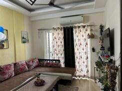 2.5 BHK + Study Room Apartment For Rent in Mahagun Moderne