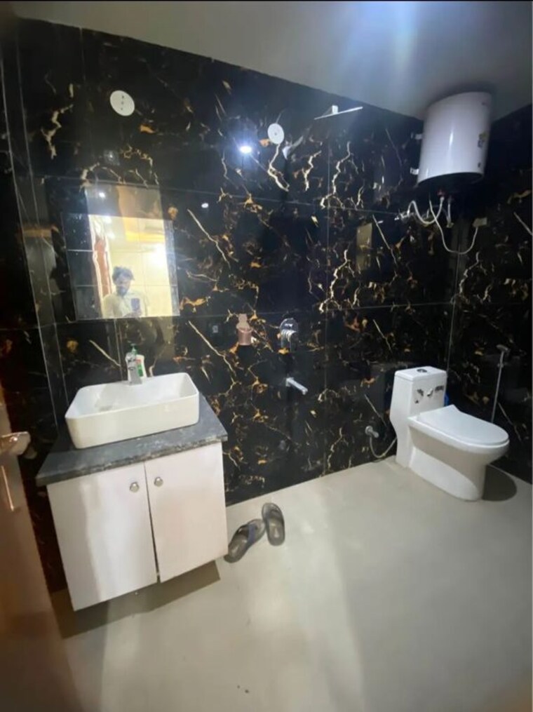 Team Area, chattarpur 3 Bedroom 1300 Sq.Ft. Builder Floor In Chattarpur Delhi 10418822
