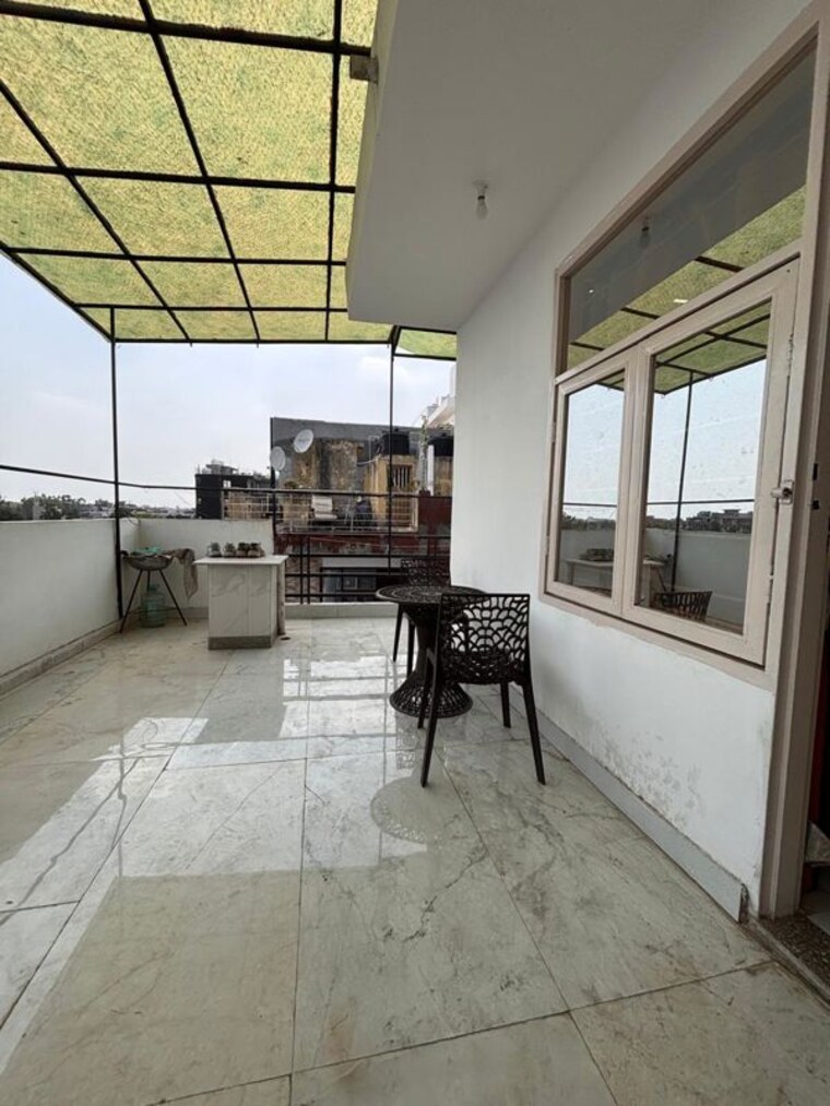  Parking, chattarpur 1 RK 350 Sq.Ft. Builder Floor In Chattarpur Delhi 10418828