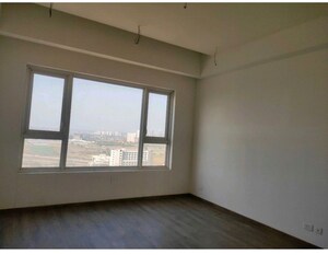 Room in 4 BHK Apartment at Adani M2K Oyster Grande, Sector 102 – for Sale