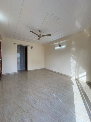 Room in 2 BHK Apartment at M3M Skywalk, Sector 74 – for Rent