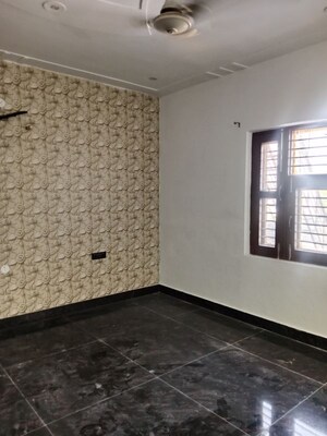 Room in 2 BHK Builder Floor at Model Town – for Rent